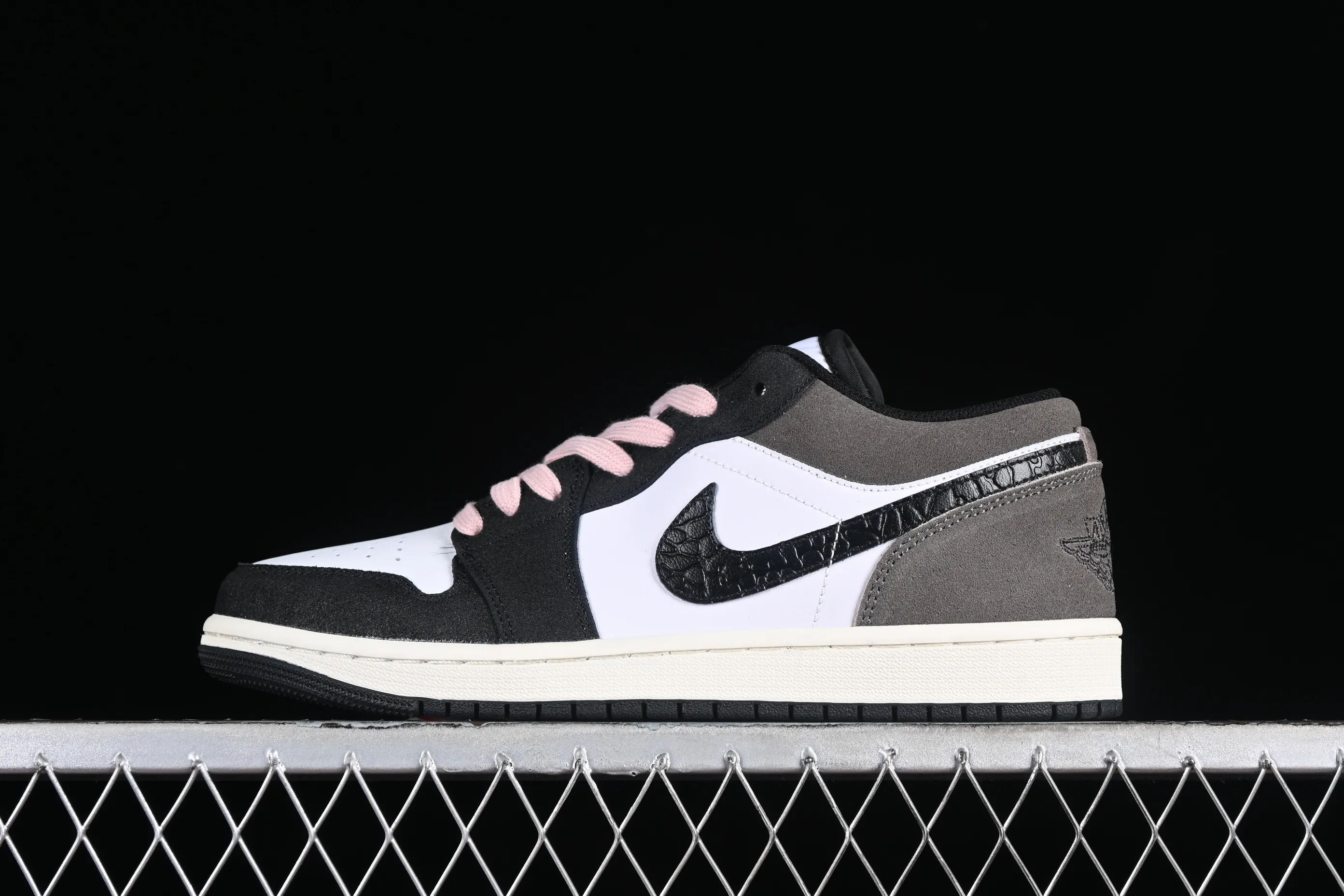 All categories Air Jordan Jordan series basketball shoes Air Jordan 1 Low Air Jordan 1 Low AJ1 Joe 1 Mocha burst pattern low-top cultural casual sneakers DZ4130-201